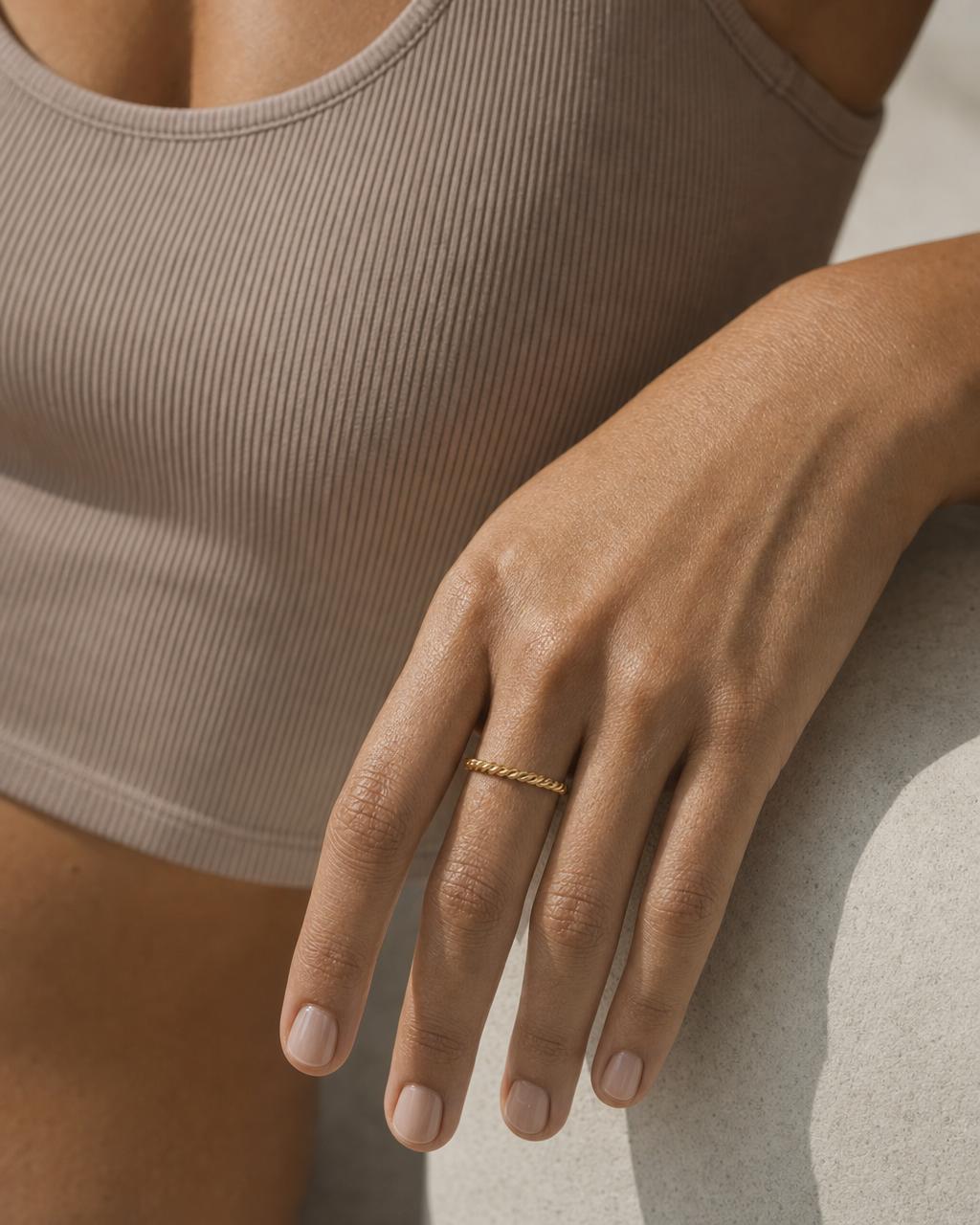 Twisted Band — Stack / layering styling