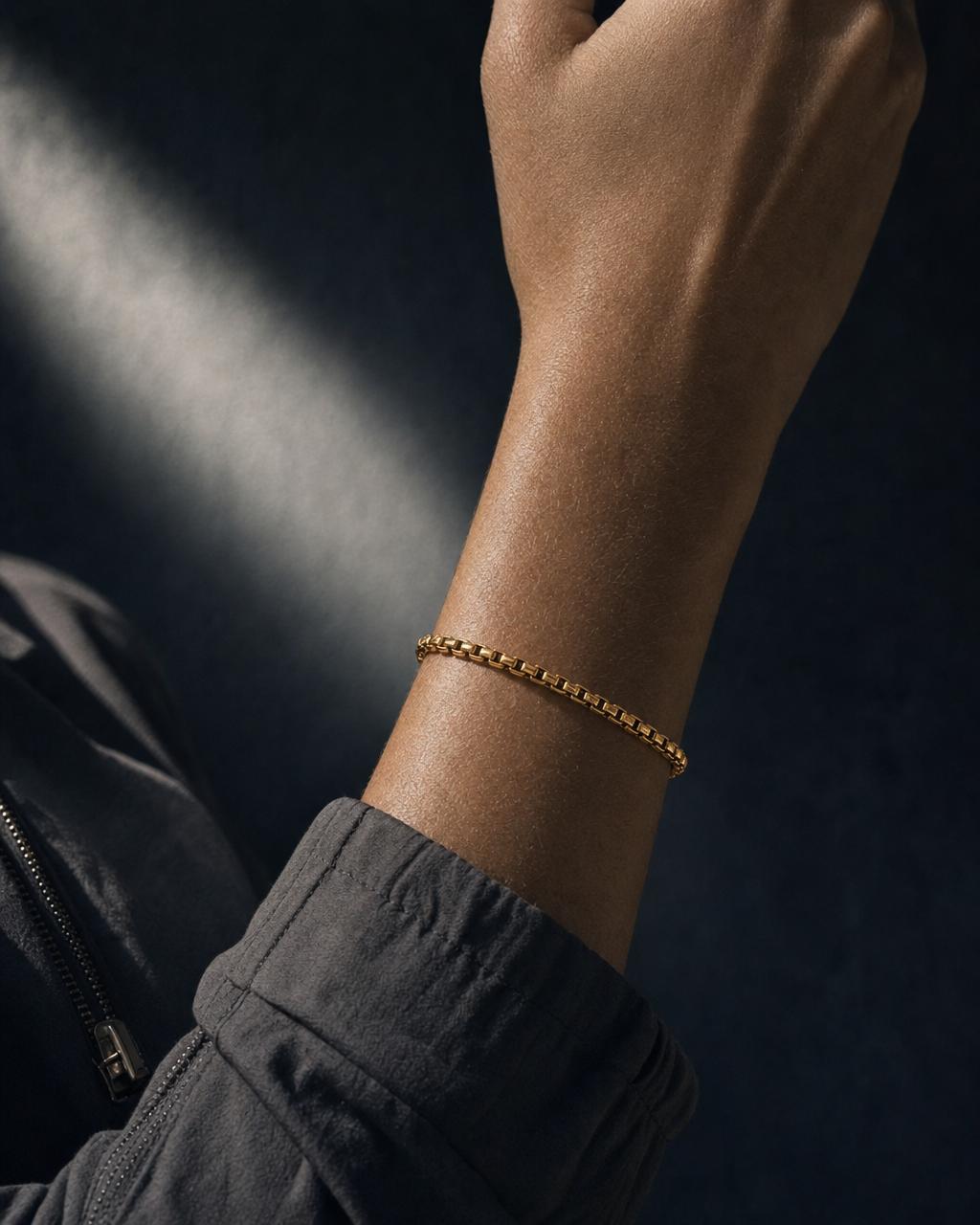 Box Chain Bracelet - Gold, alternate view