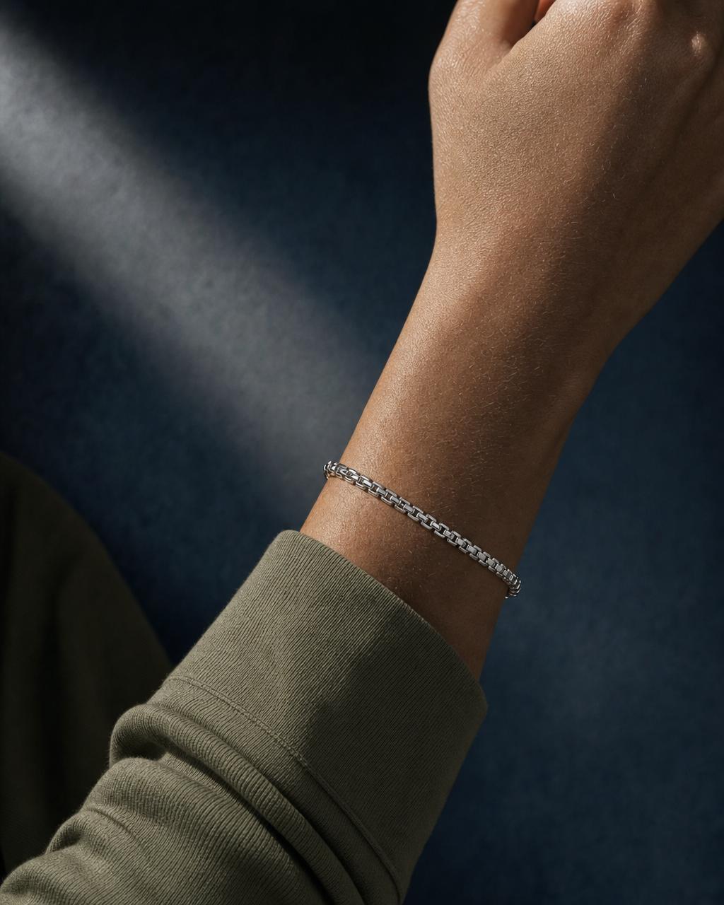 Box Chain Bracelet - White Gold, alternate view