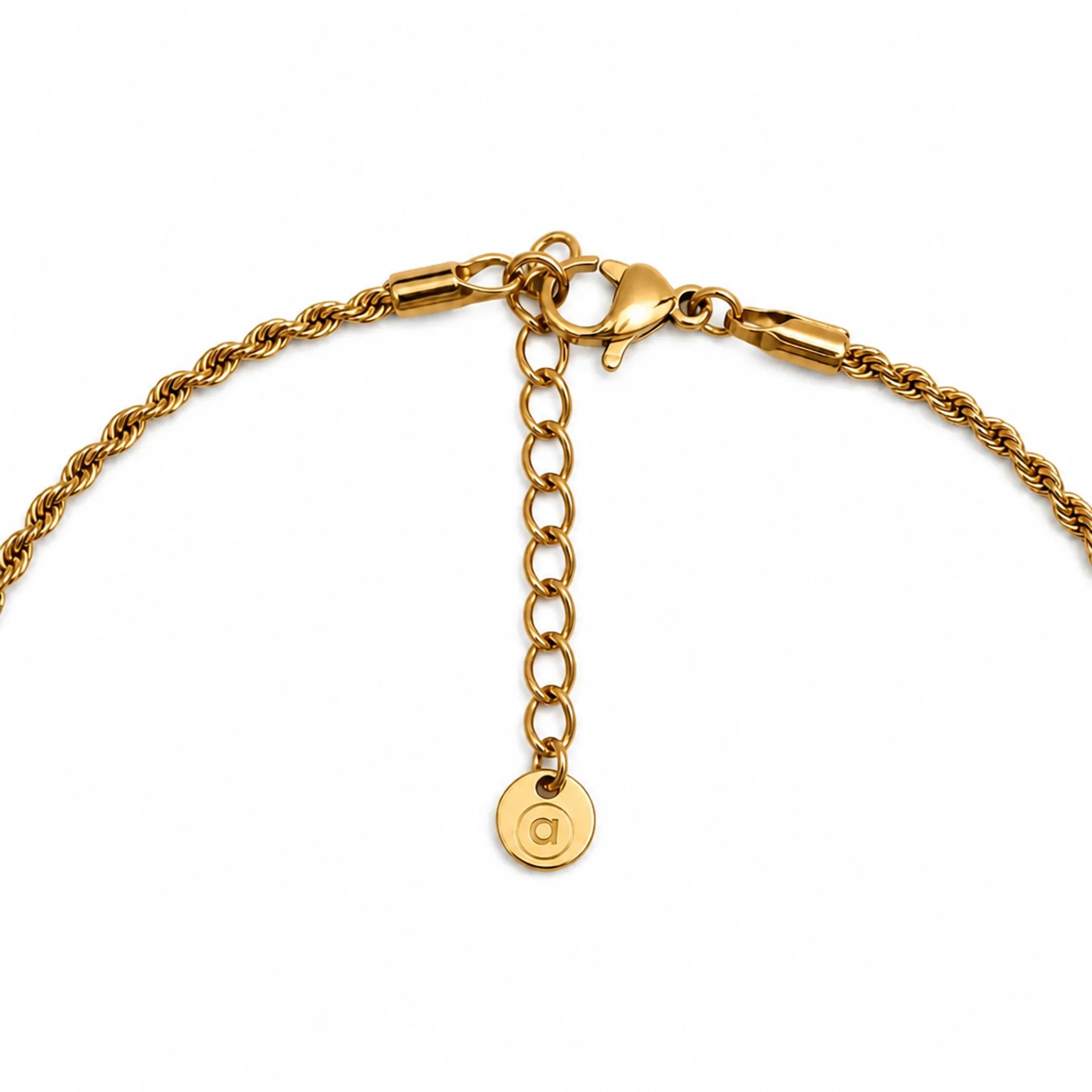 Rope Chain Necklace — Detail macro