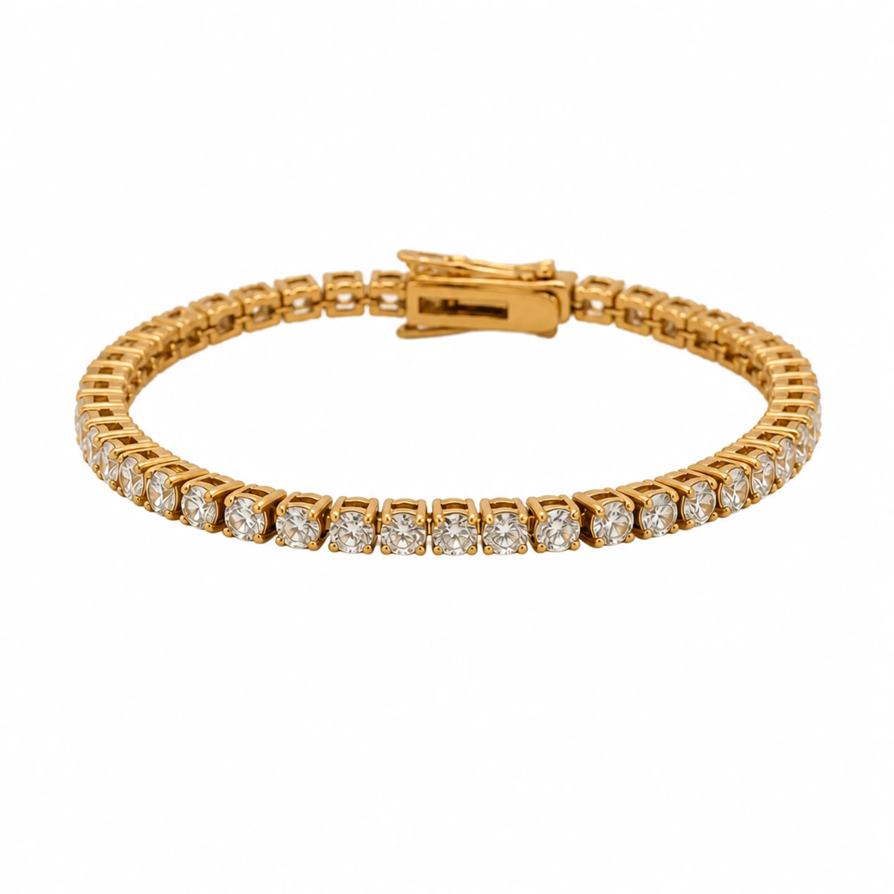 Tennis Bracelet — Clean product hero