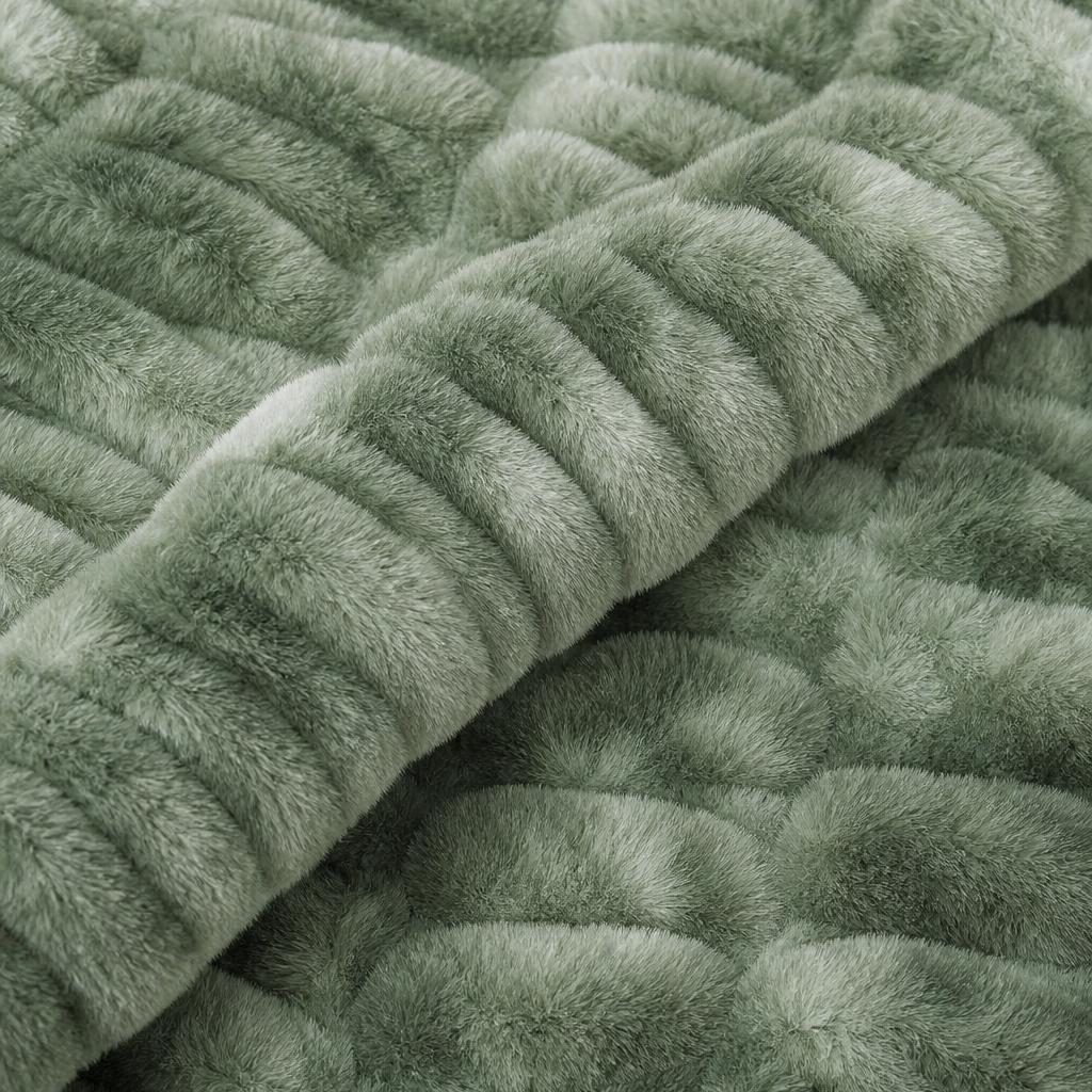 The Birdie Blanket - Moss, alternate view