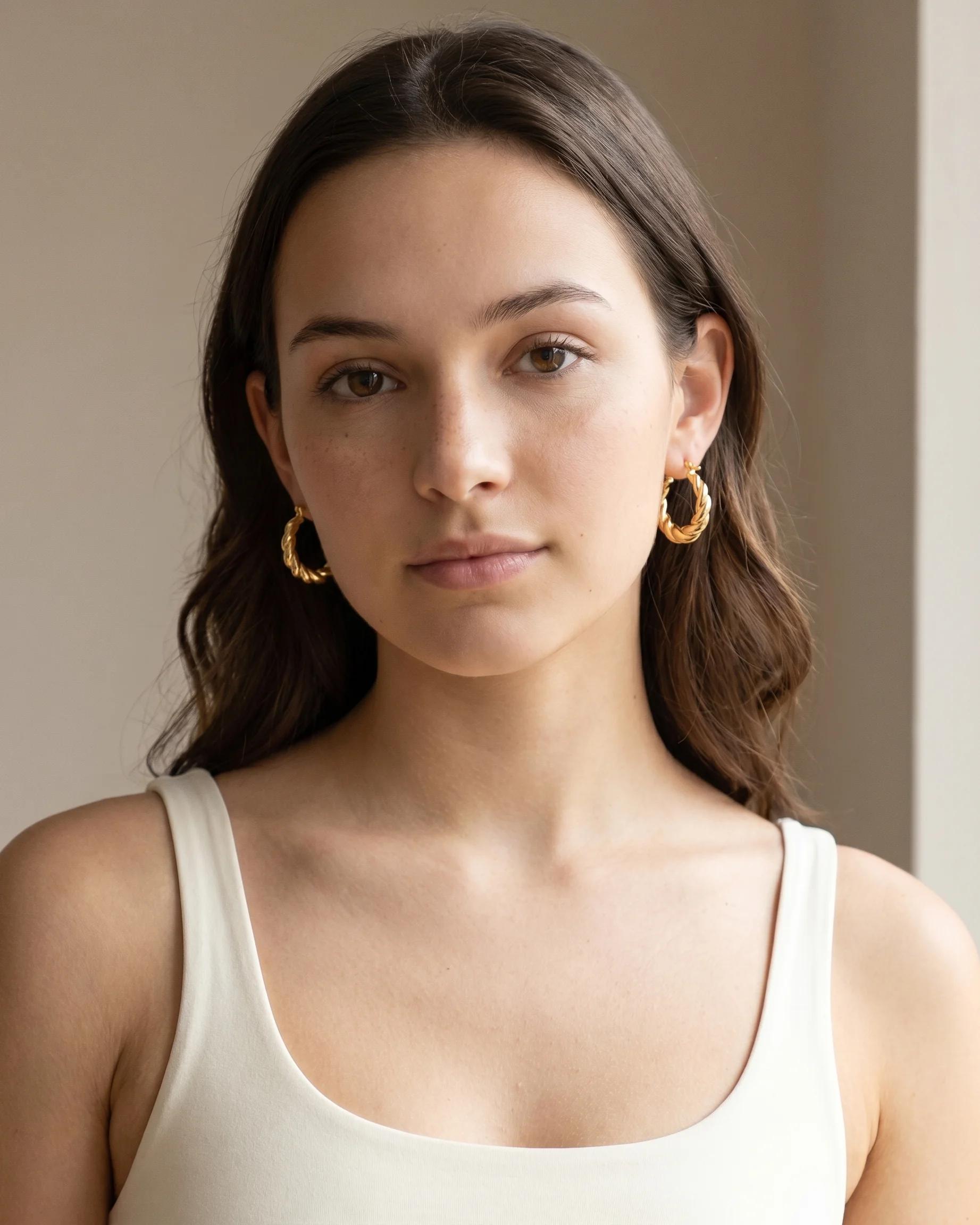 Lune Twisted Hoops Large image 7