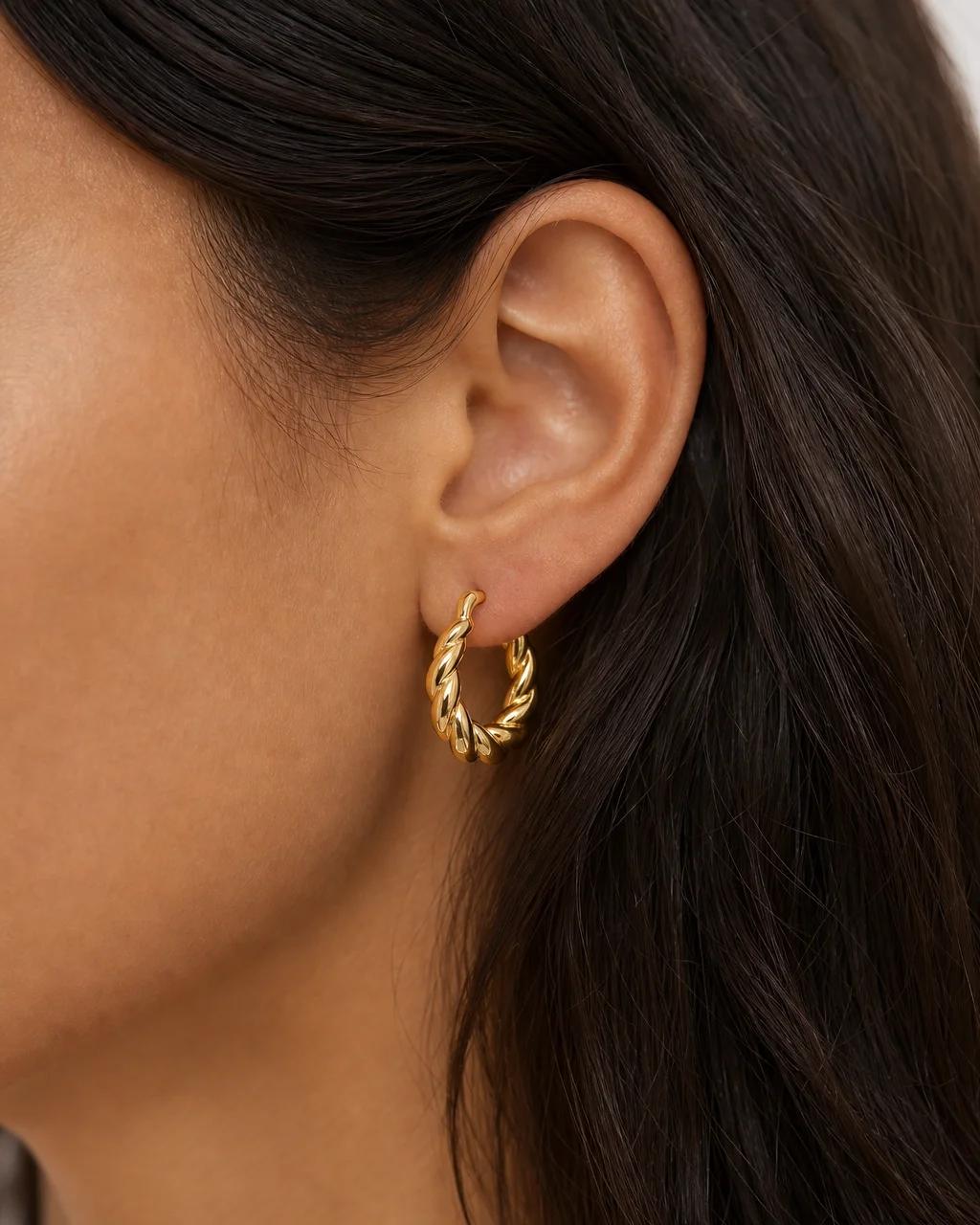 Lune Twisted Hoops — On-model scale