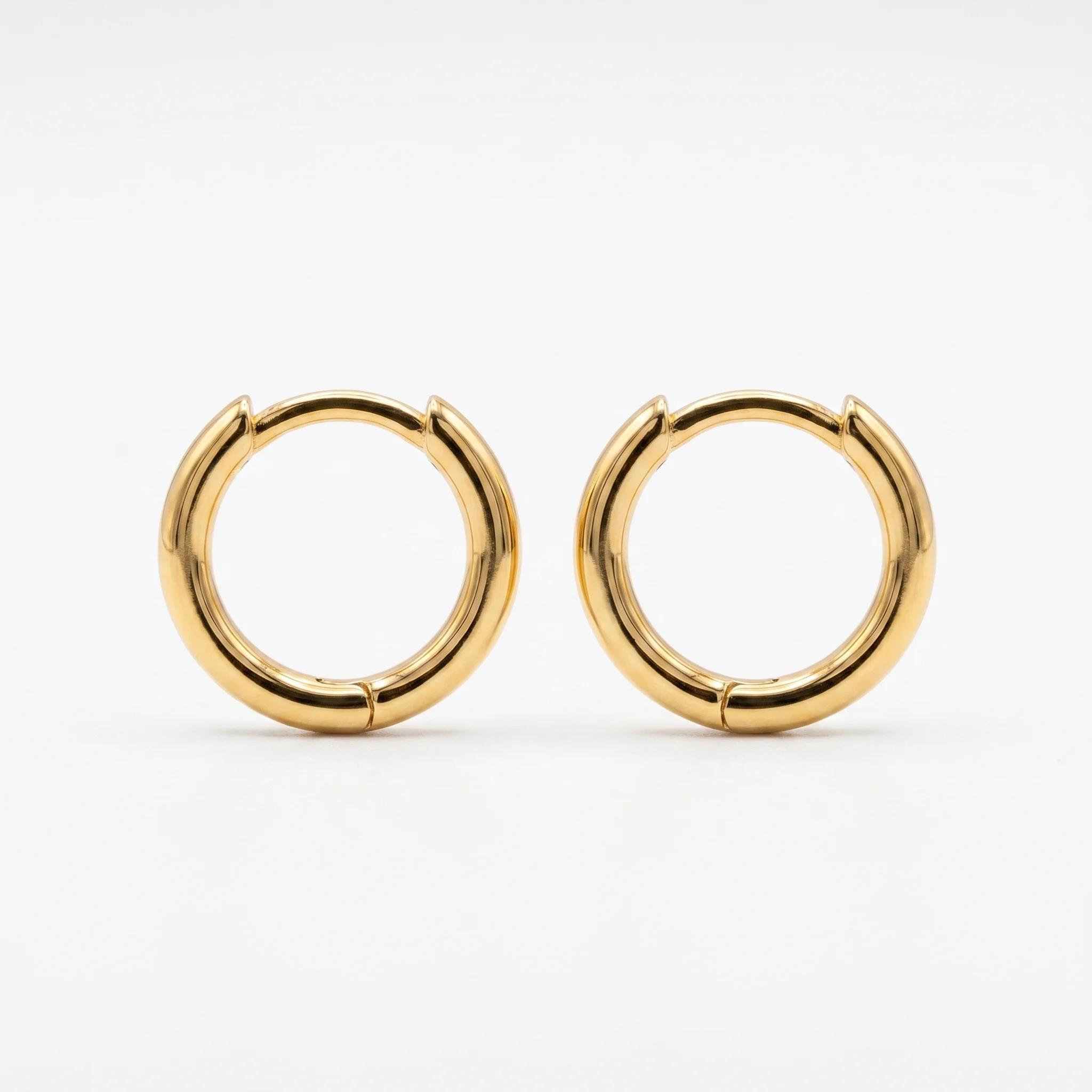 Lune Huggie Hoops Medium image 2